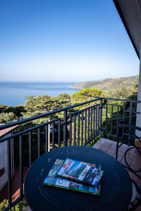 La Casa Del Maestro Attico Lejlighed Pisciotta Eksteriør billede