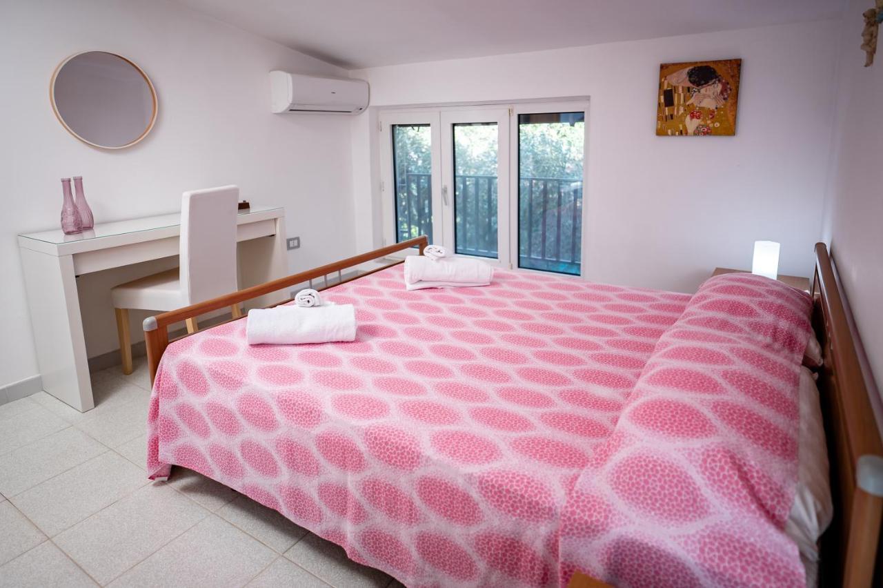 La Casa Del Maestro Attico Lejlighed Pisciotta Eksteriør billede