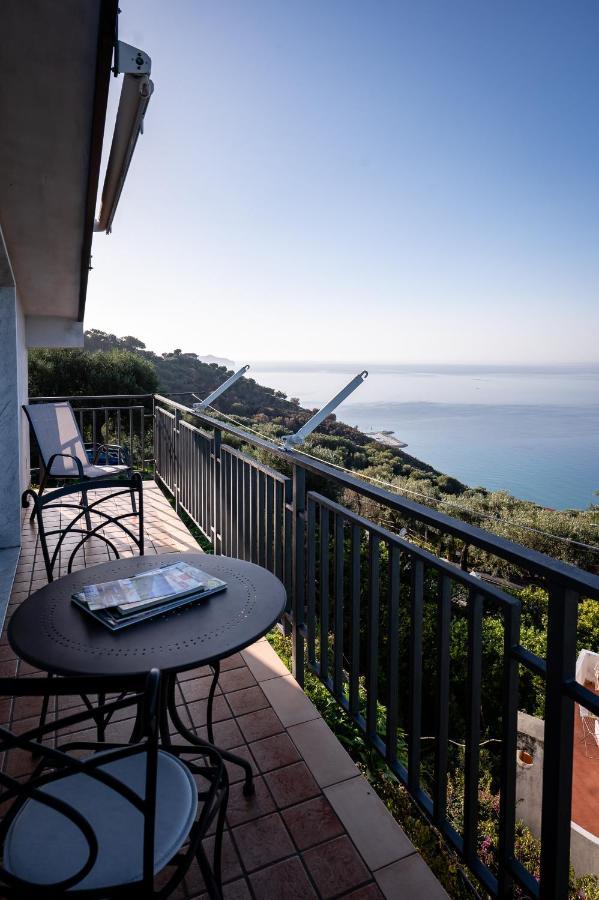 La Casa Del Maestro Attico Lejlighed Pisciotta Eksteriør billede