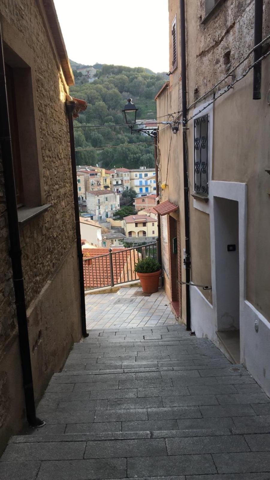 La Casa Del Maestro Attico Lejlighed Pisciotta Eksteriør billede