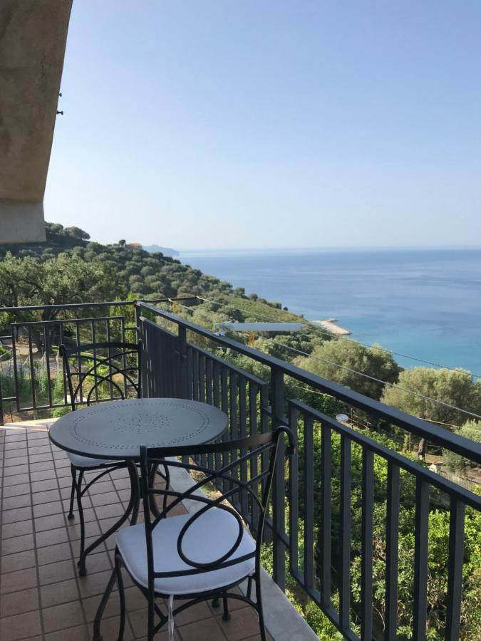 La Casa Del Maestro Attico Lejlighed Pisciotta Eksteriør billede